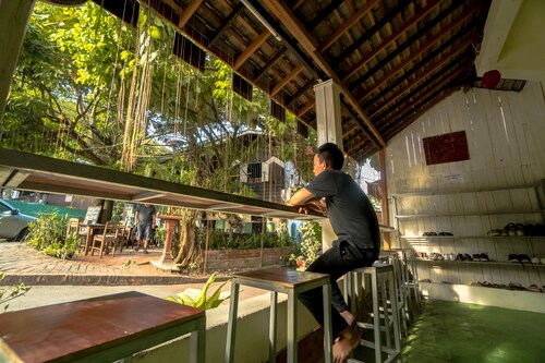 Y Not Laos Hostel