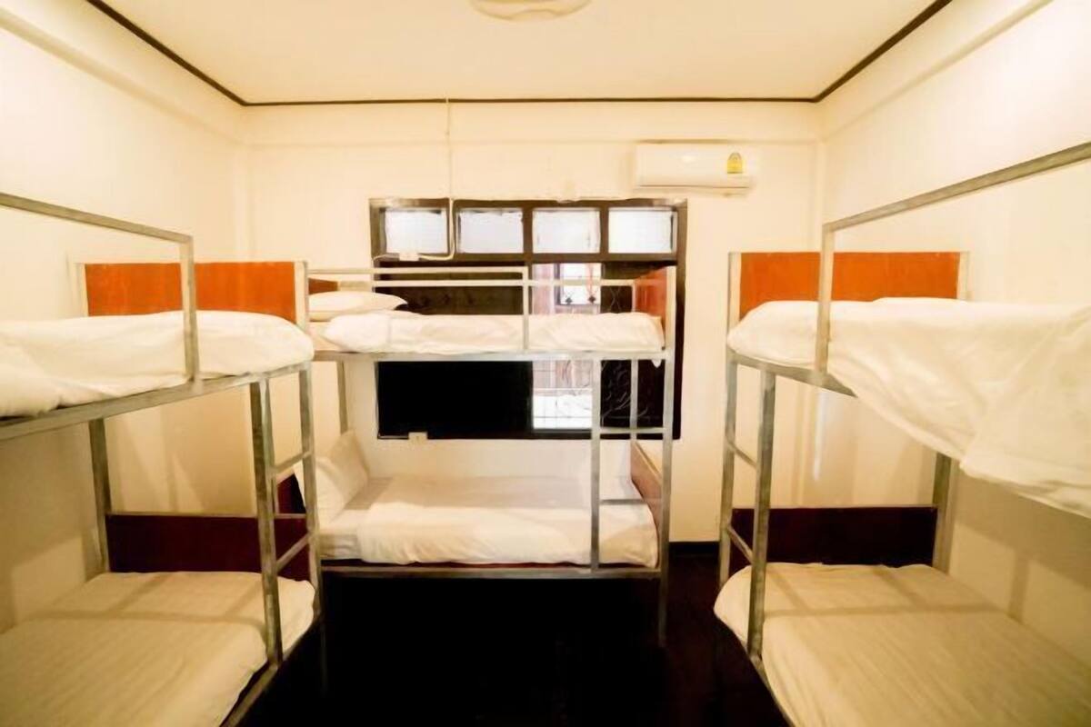 In-room safe, desk, free WiFi, bed sheets