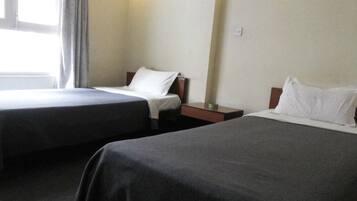 Quarto standard | Escrivaninha, Wi-Fi de cortesia