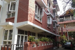 Property grounds - Imperial Guest House (Kathmandu)
