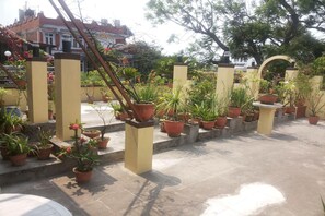 Property grounds - Imperial Guest House (Kathmandu)