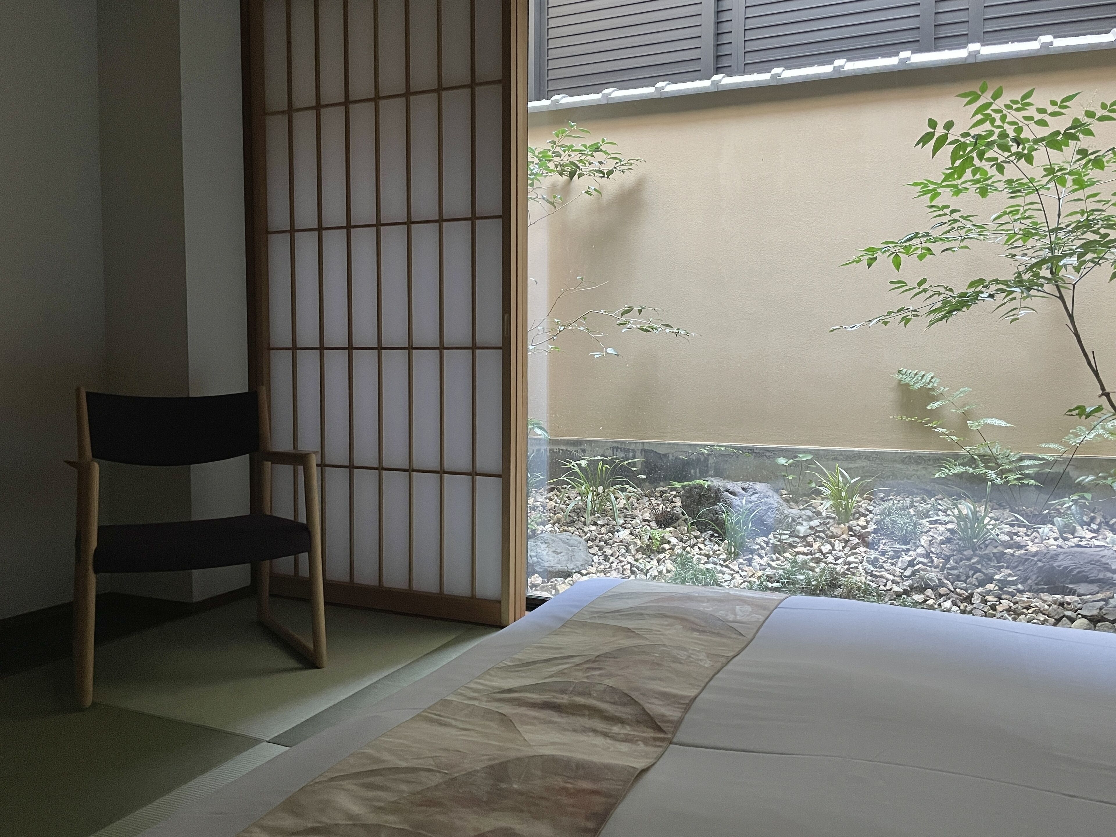 comfort garden room, non smoking | 1 bedroom, hypo-allergenic bedding, tempur-pedic beds, free minibar