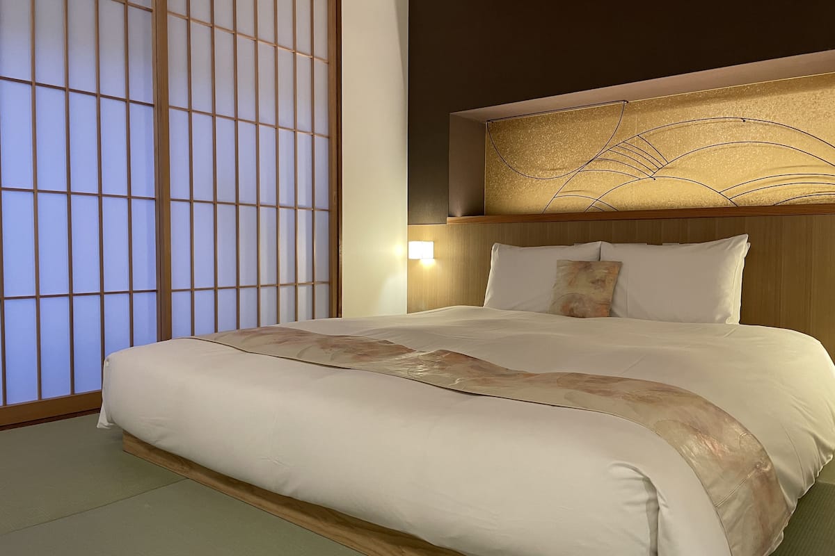 comfort garden room, non smoking | 1 bedroom, hypo-allergenic bedding, tempur-pedic beds, free minibar