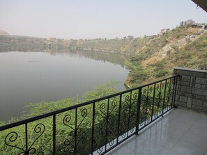 Balcony - Asham Africa Hotel and Resort (Bishoftu)