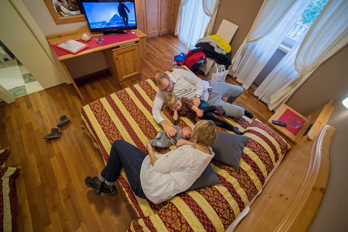 Habitación cuádruple | Ropa de cama de alta calidad y minibar