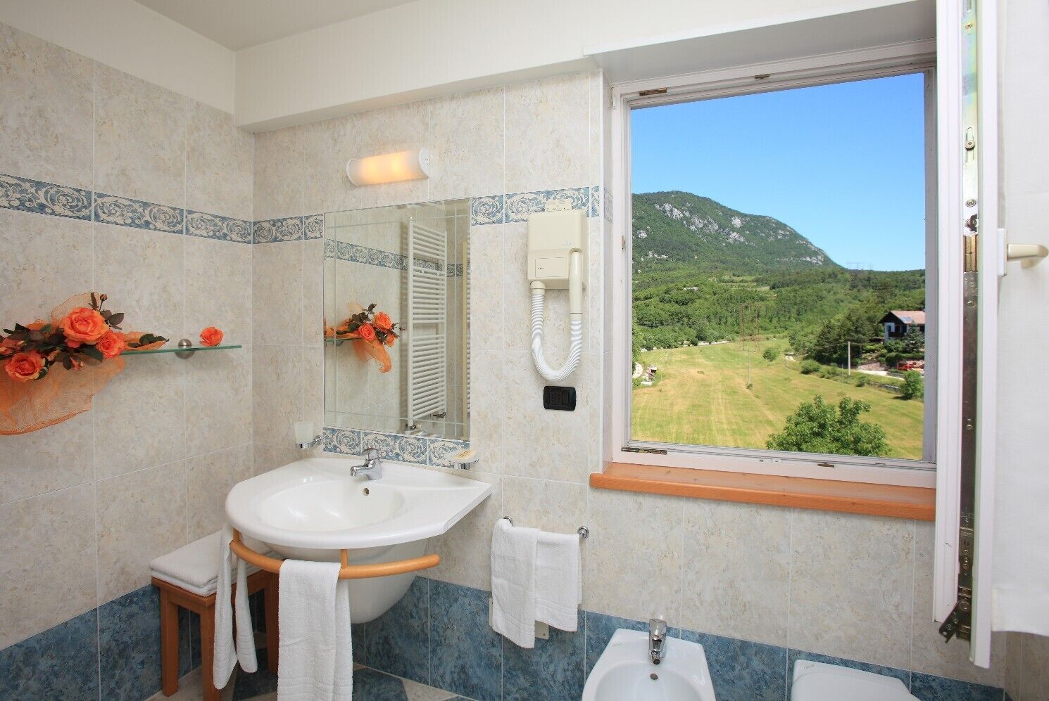 double room | bathroom | shower, free toiletries, hair dryer, slippers