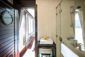 Bathroom - Gray Line Private Luxury Cruise (Ha Long)