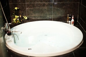 VIP | 욕실 | 샤워기/욕조 결합, 무료 세면용품, 타월