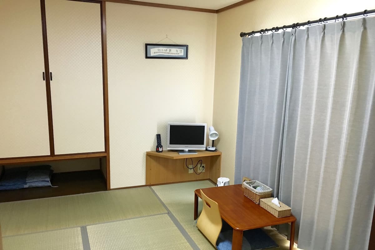 Standard Japanese Style Room, Non Smoking | Desk, free WiFi, bed sheets