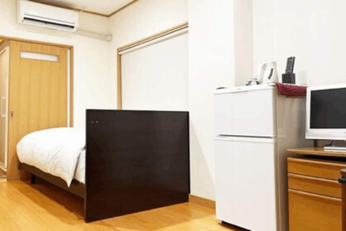 1 Semi Double bed + 1 Extra bed, Non Smoking | Desk, free WiFi, bed sheets