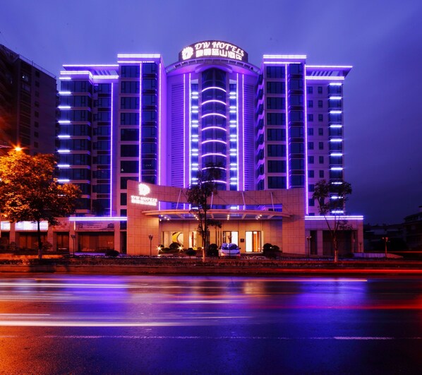 Façade de l’h�ébergement - soirée/nuit