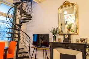 Appartement Duplex Supérieur, salle de bains privée | Salle de séjour