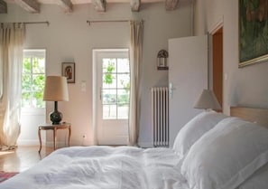 Hus – grand, 5 soverom, peis, parkutsikt | Sengetøy av topp kvalitet, individuelt dekorert og individuelt innredet