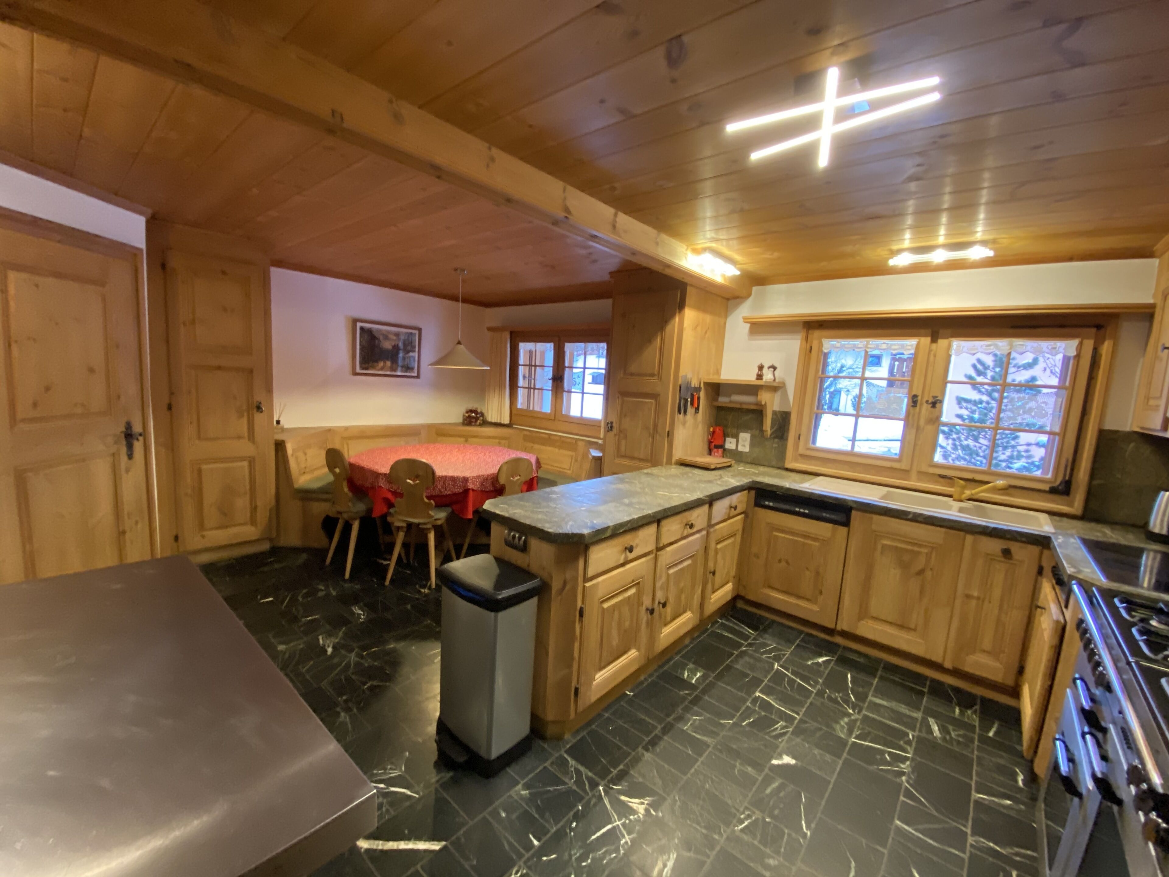 Superior Chalet | Private kitchen | Fridge, microwave, oven, stovetop