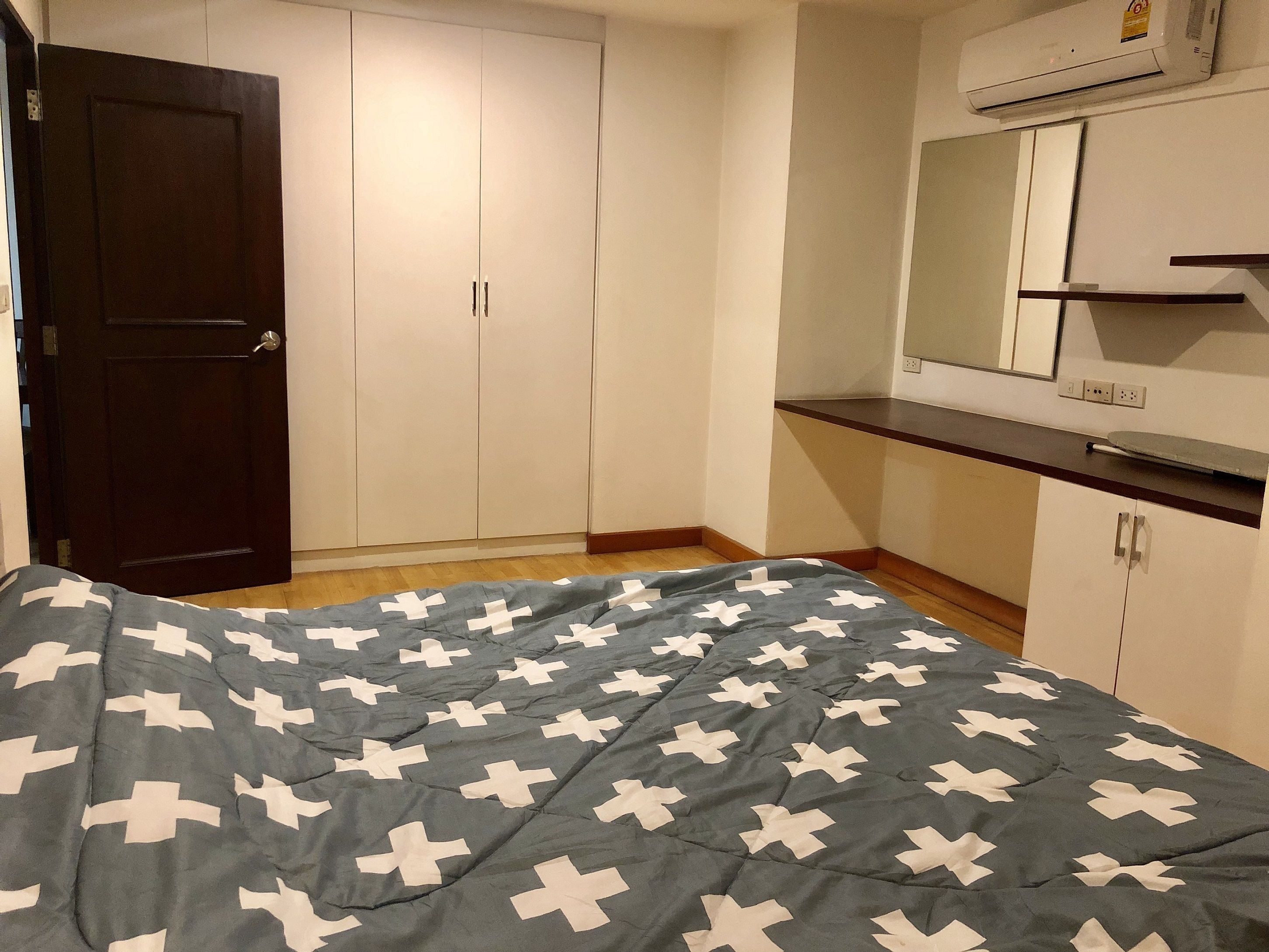 Foto - Twin Peaks Sukhumvit Suites