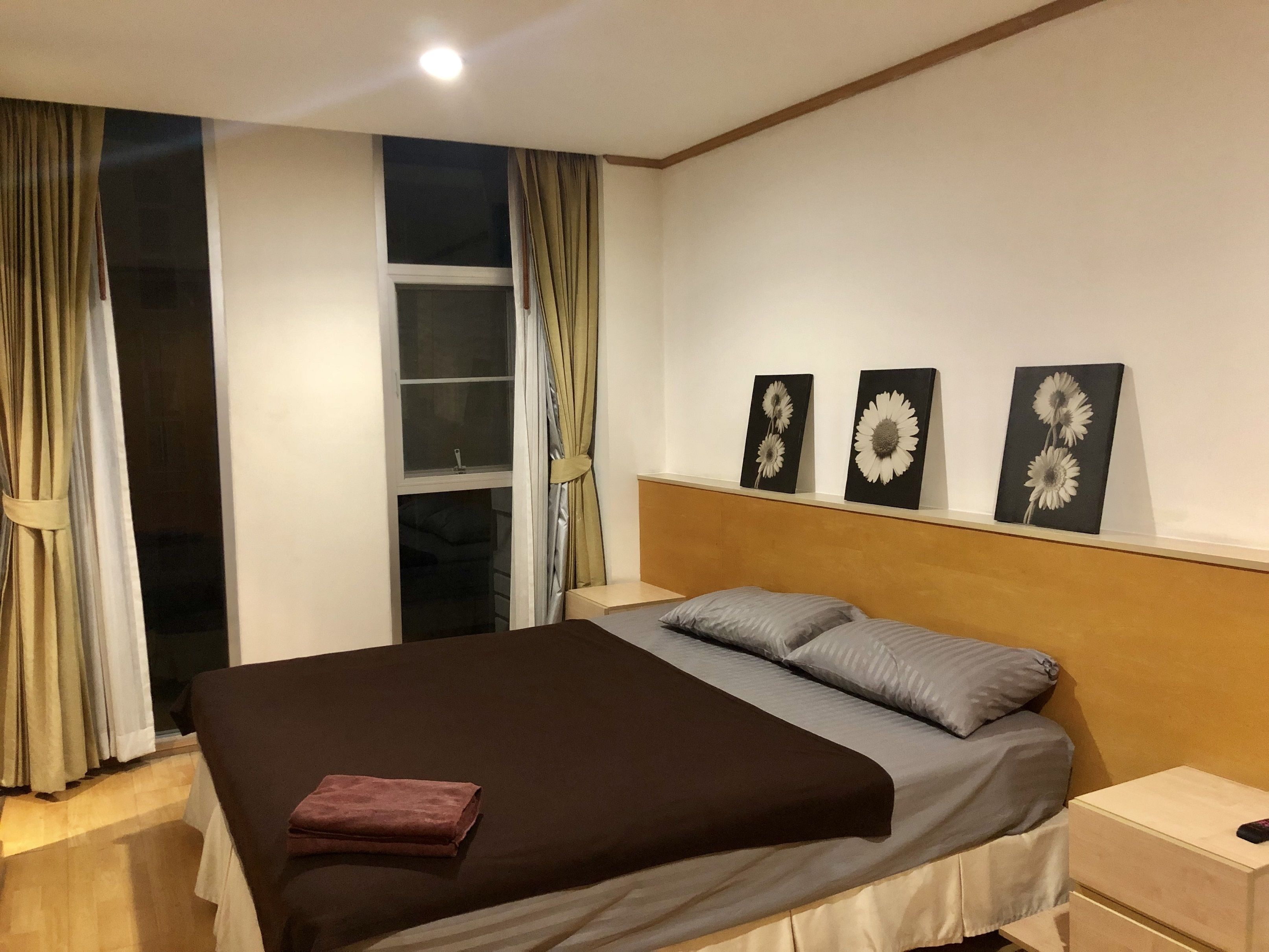 Foto - Twin Peaks Sukhumvit Suites