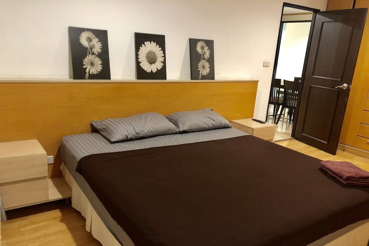 Appartement, 1 chambre | 2 chambres, bureau, rideaux d’obscurcissement, fer et planche à repasser
