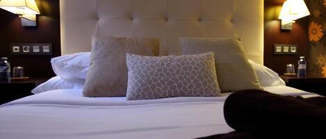 In-room safe, free WiFi, bed sheets