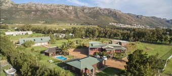 Kingfisher Hollow Exclusive Guest House