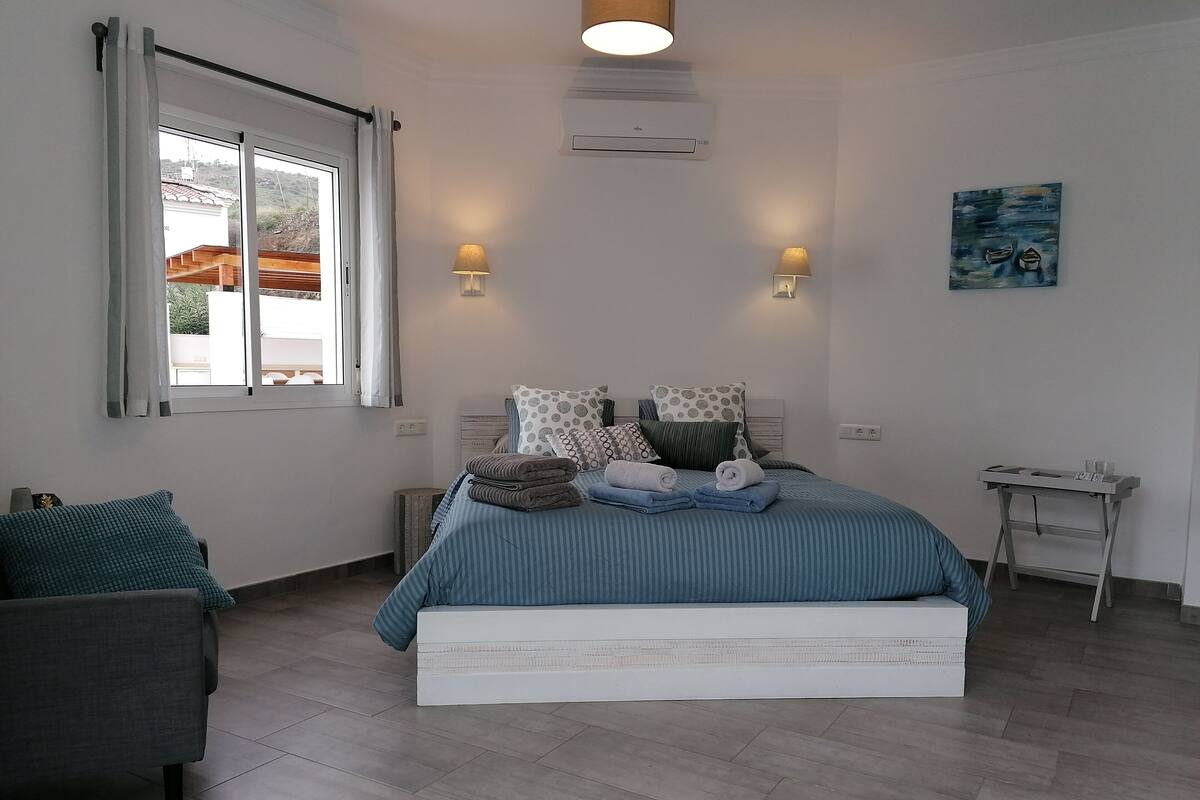 Deluxe Triple Room, Non Smoking, Sea View