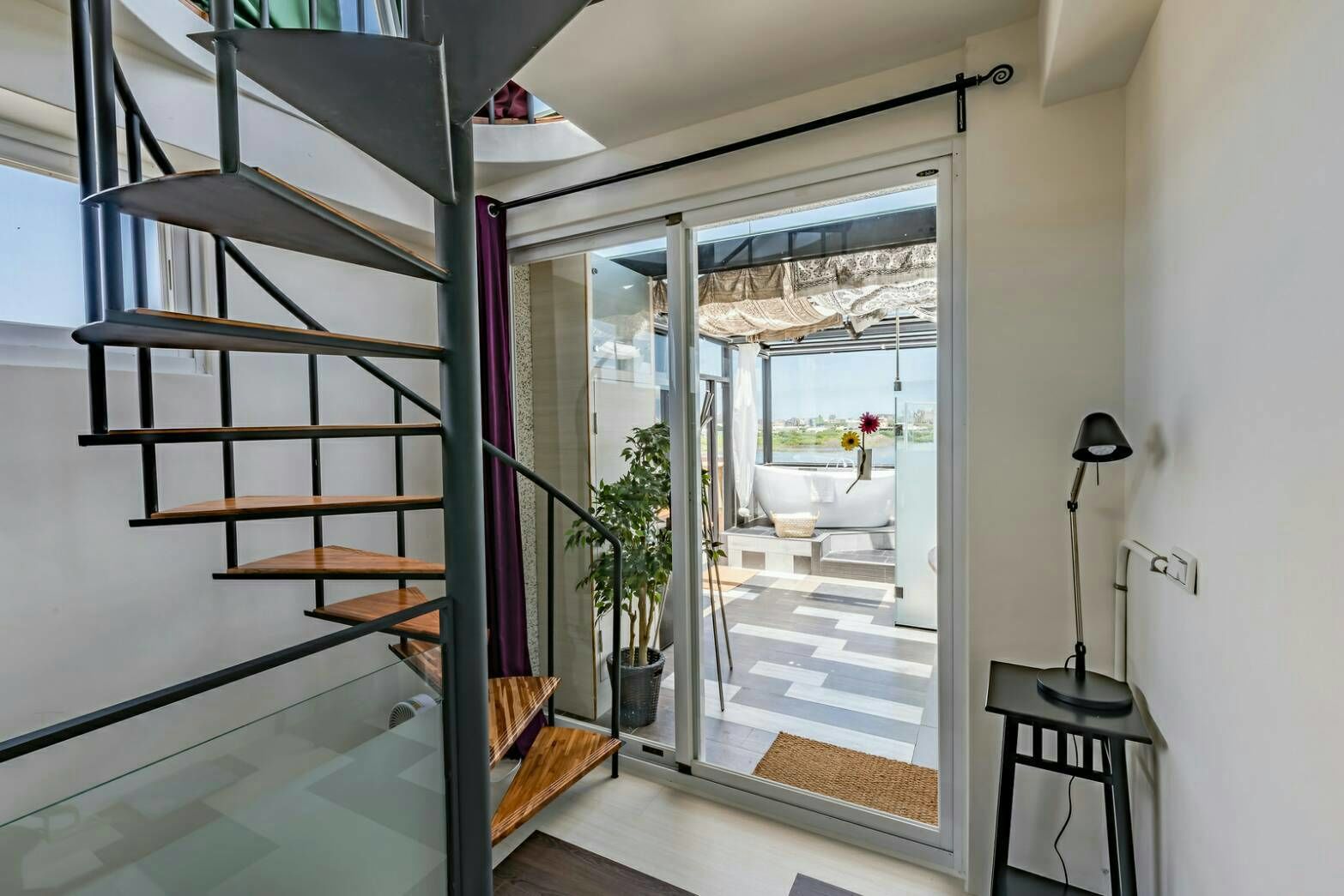 Dobbeltrom – standard, strandutsikt (Moon) | Blendingsgardiner, lydisolert, wi-fi (inkludert) og sengetøy