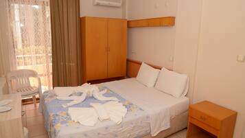 Standard Double Room | Free cribs/infant beds