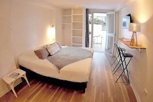 1 bedroom, premium bedding, individually decorated