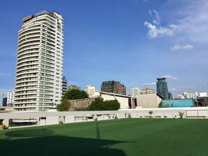 Terrace/patio - Avatar Suites Hotel (Bangkok)