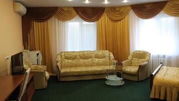 Télévision à écran plat