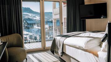 Junior Suite, Mountain View | Terrace/patio