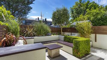 House, 3 Bedrooms | Terrace/patio