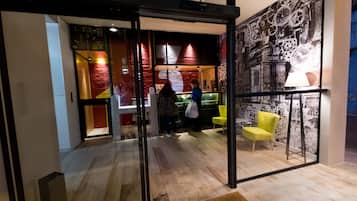 Sala de estar en el lobby