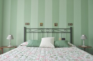 طراز فريد لكل وحدة ومكتب ومكواة/لوح كي وواي فاي مجانًا