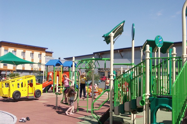 Área de juegos infantiles al aire libre