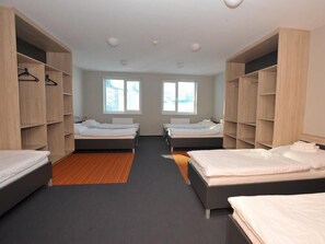 Family Room, High Floor