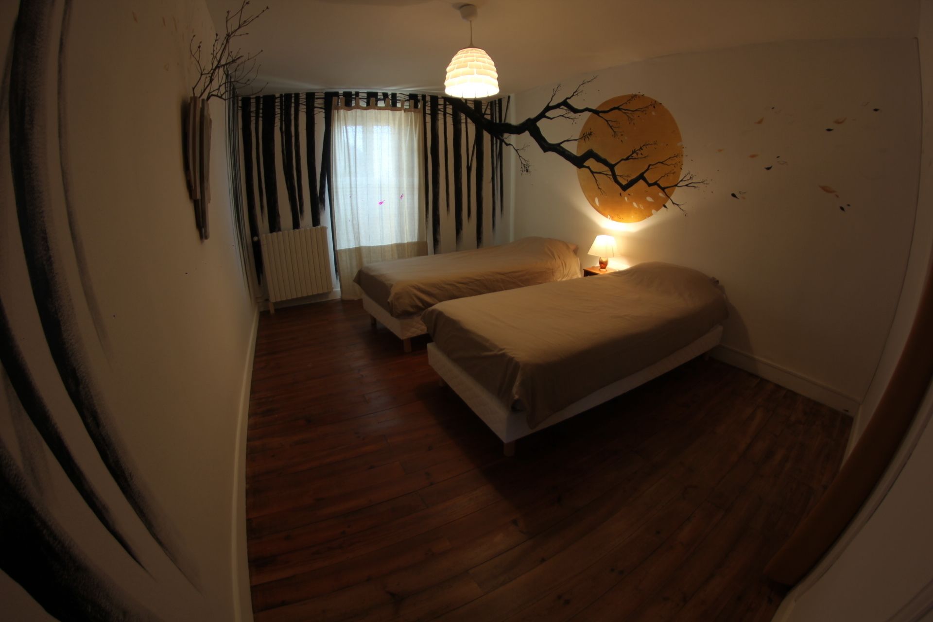 Single Room | Premium bedding, soundproofing, iron/ironing board, rollaway beds