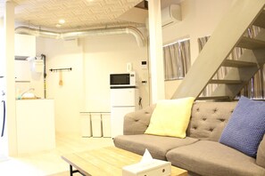 하우스 (Botan) | 거실 | 평면 TV