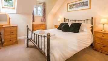 2 bedrooms, premium bedding, individually decorated