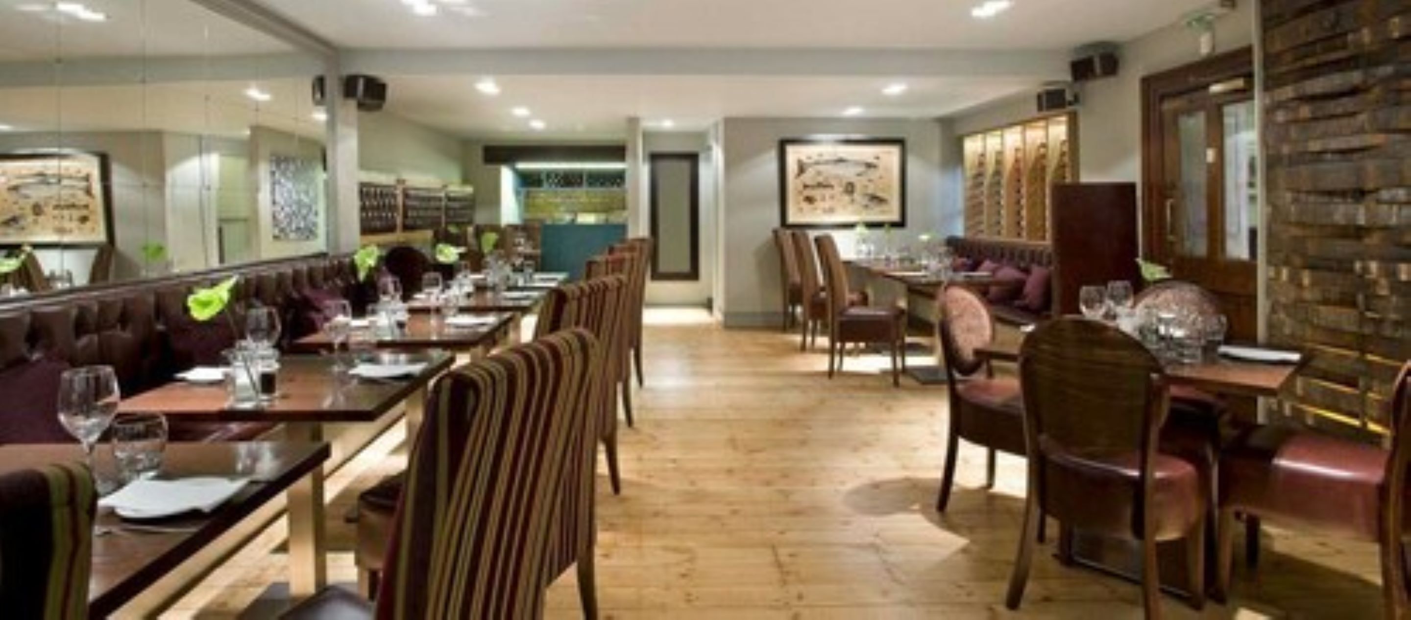 breakfast, lunch and dinner served