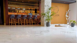 Bar ở tầng thượng 