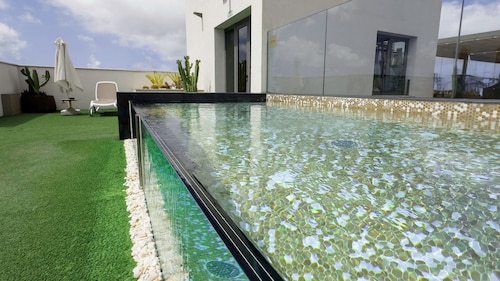 Design Plus Bex Hotel