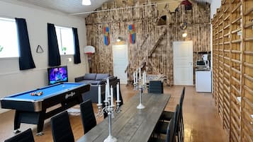 Extra Big Two-Bedroom Apartment with 2 lofts and with Private Bathroom and Kitchenette | Área de estar