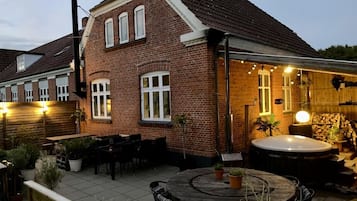 Principal´s residence - 300 m2 deluxe apartment | Minibar, individuelt design, arbejdsområde til bærbare computere