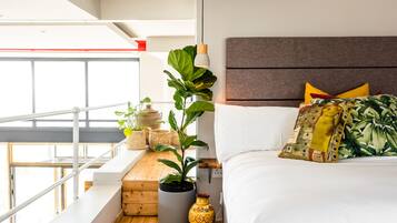 Ropa de cama de alta calidad y artículos del minibar gratis