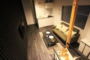 Fridge - SEKAI HOTEL Tsuki (Osaka)