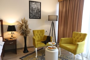 ダブルまたはツインルーム | エジプト綿のシーツ、高級寝具、低反発ベッド、ミニバー