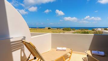 Superior Room, Sea View | Hypo-allergenic bedding, iron/ironing board, free WiFi, bed sheets