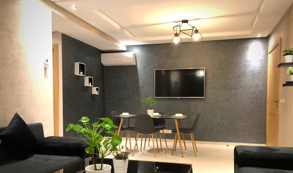 Comfort Apartment, 2 Bedrooms, Kitchen, City View | Living area | TV - JB Apartment (Kenitra)