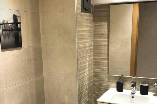 Comfort Apartment, 2 Bedrooms, Kitchen, City View | Bathroom | Shower, free toiletries, hair dryer, towels