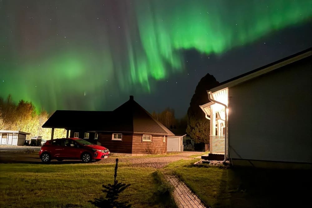 Arctic Resort Delight
